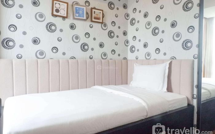 Luxury 2BR Trillium Residence Surabaya By Travelio
