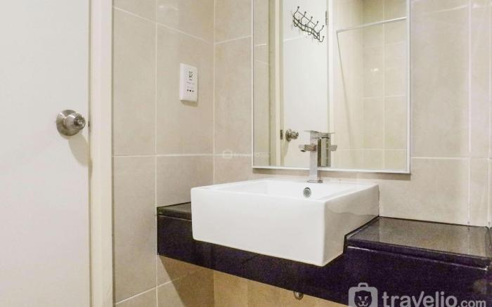 Luxury 2BR Trillium Residence Surabaya By Travelio