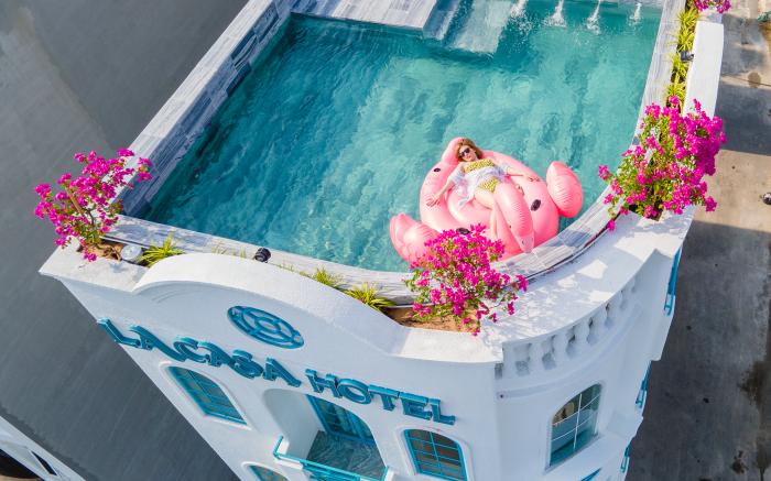 La Casa Hotel