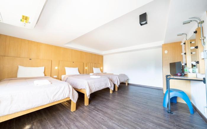 Koenji Guest House & Bar Chiang Mai