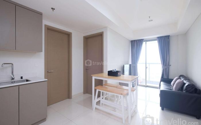 Comfort & Minimalist 2BR at Gold Coast By Travelio