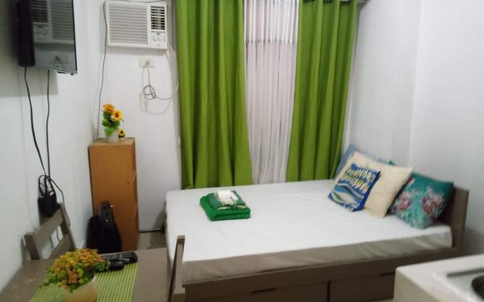 Romantic staycation room at Urban deca Tower edsa 