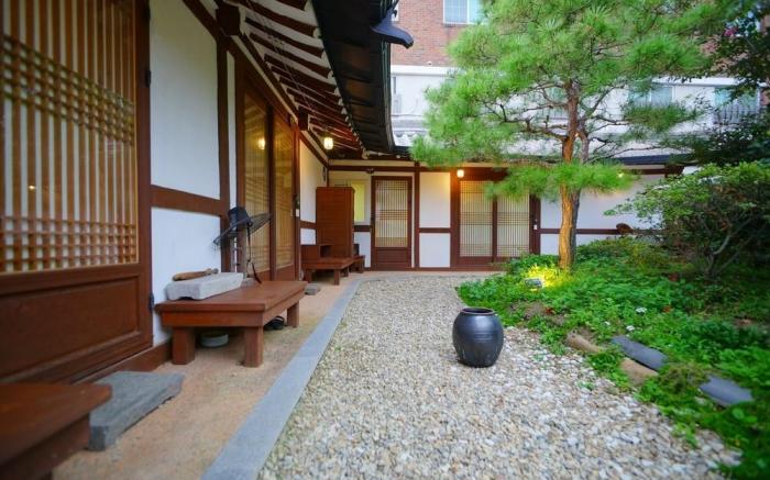 Jeonju Hanok Madang Pretty House Pension
