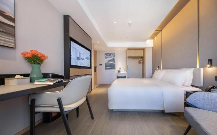 Atour Hotel Sanhe Yanjiao Development Zone High-Speed Railway Station