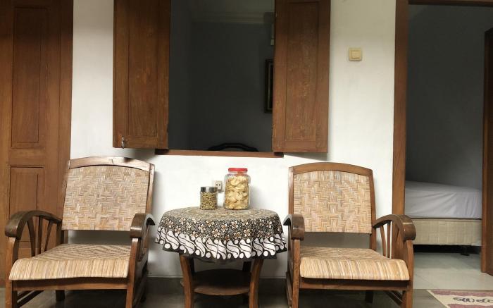 Oemah no.52 Guest House