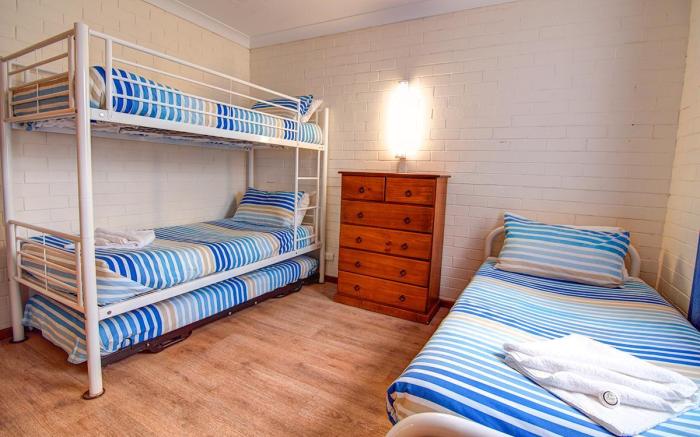 Emu Beach Chalets