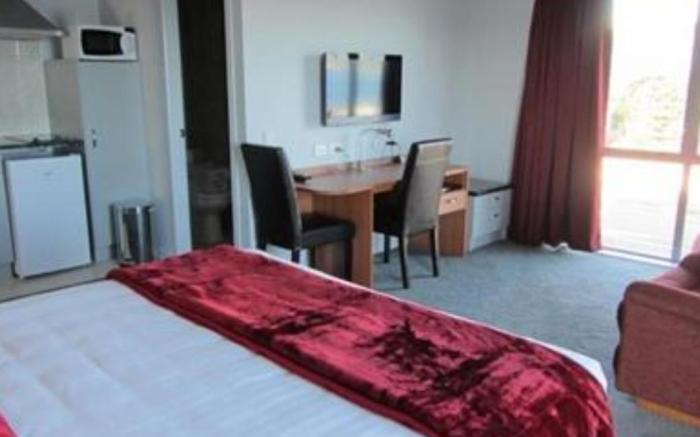 BKs Premier Motel Esplanade                                                                 