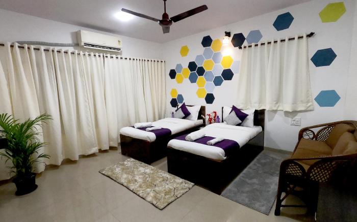 KiVi's Service Apartment Kandivali east