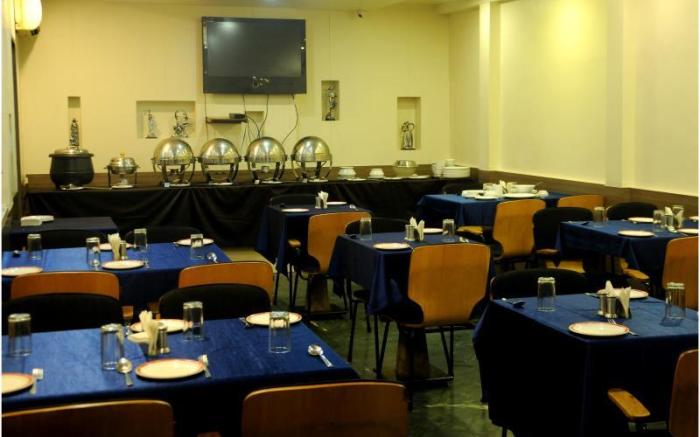 Hotel Madhav International