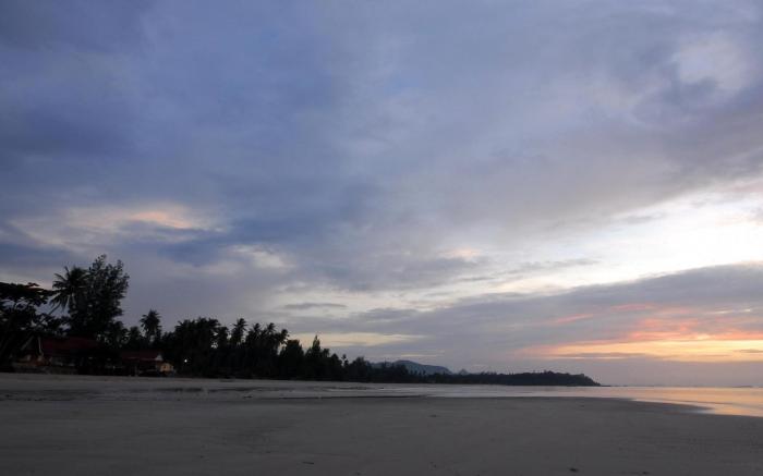 Clean Wave Resort