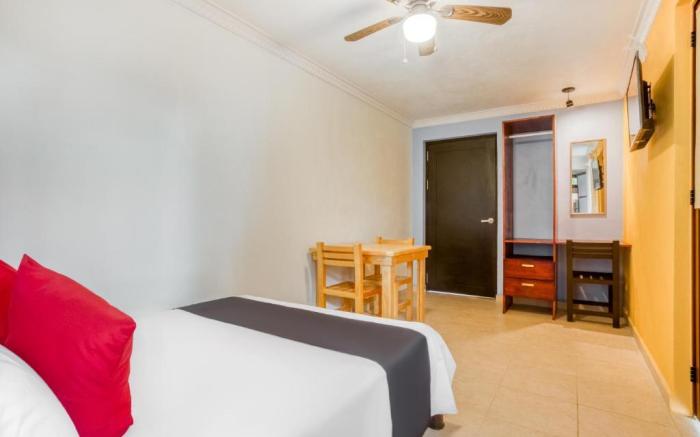 Hotel Arco Maya