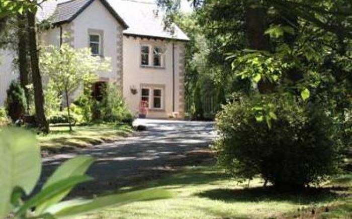 Arden Country House