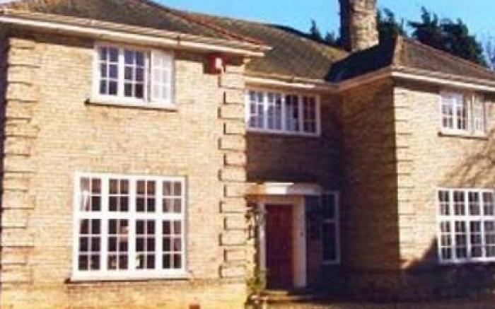 Elloe Lodge