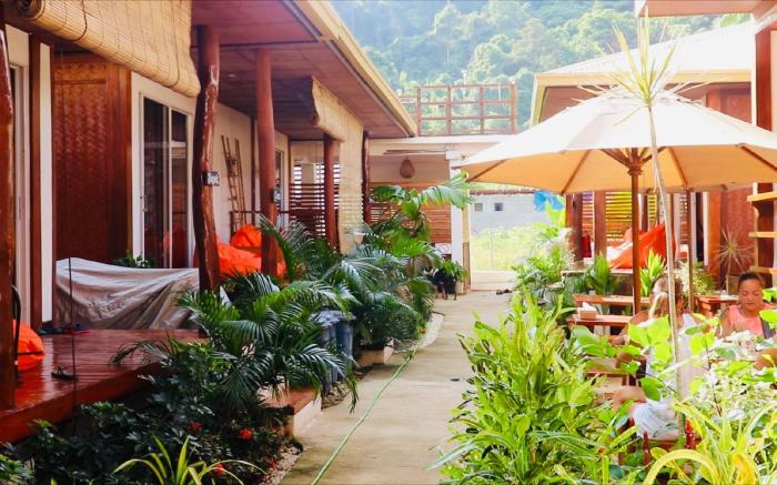 Bella Athena Garden