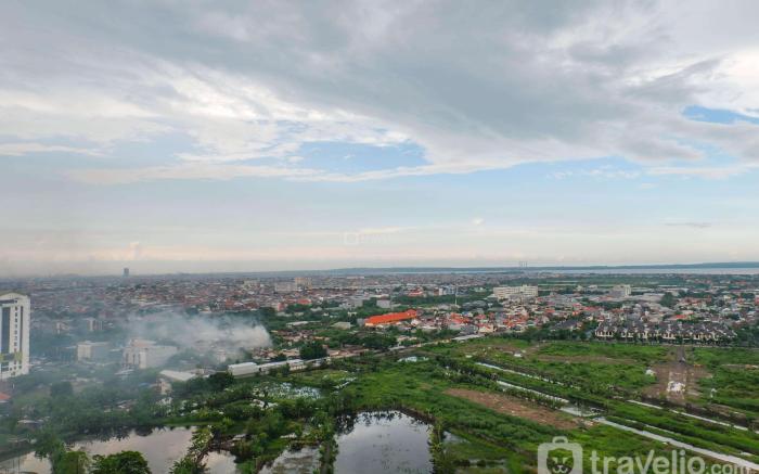 Deligtful Studio Taman Melati Surabaya By Travelio