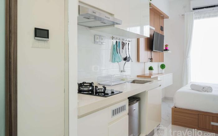 Homey Studio at Sky House BSD By Travelio