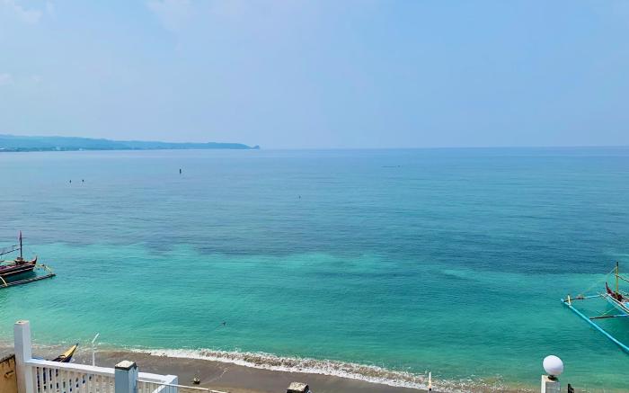 Hana-Natsu Resorts Beach & Hotel