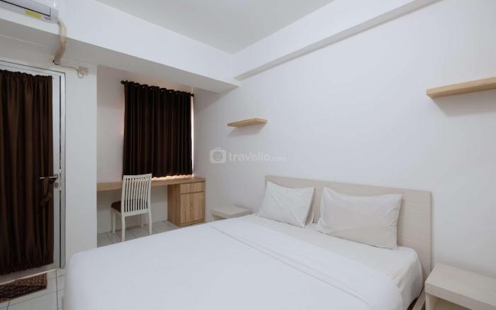 Modern & Homey Studio Gunung Putri Apt By Travelio
