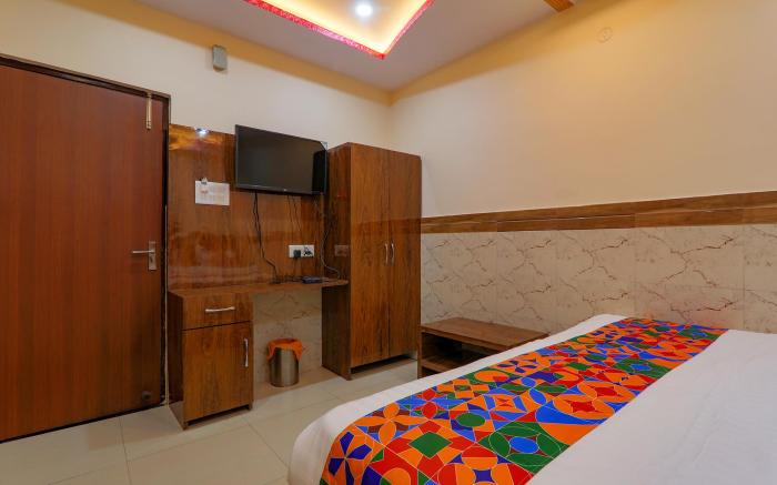 FabHotel Shree Galaxy