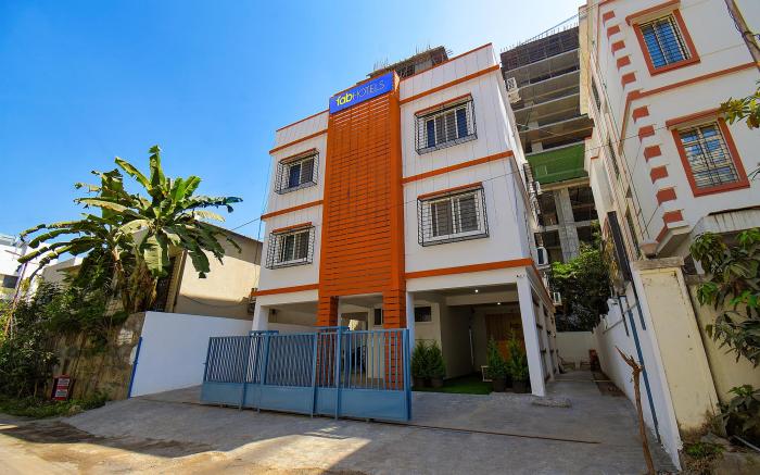 FabHotel Fortune Suites - Nr. D'Mart