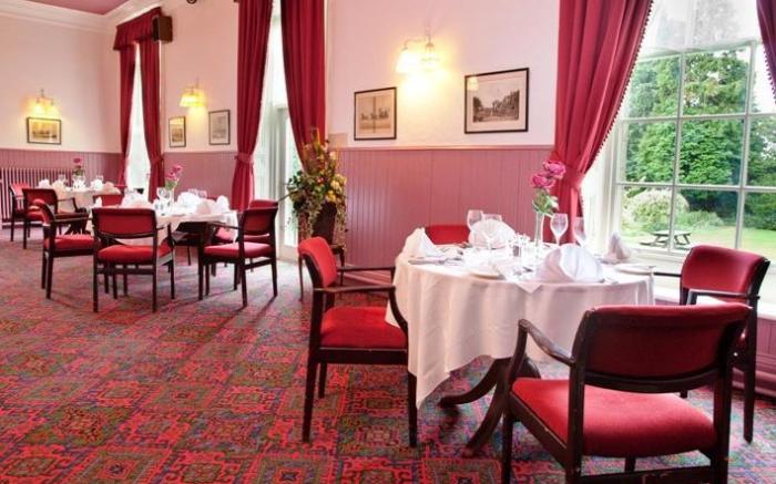 Tankerville Arms Hotel