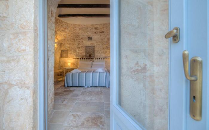 Trullo Pagliaro by Typney