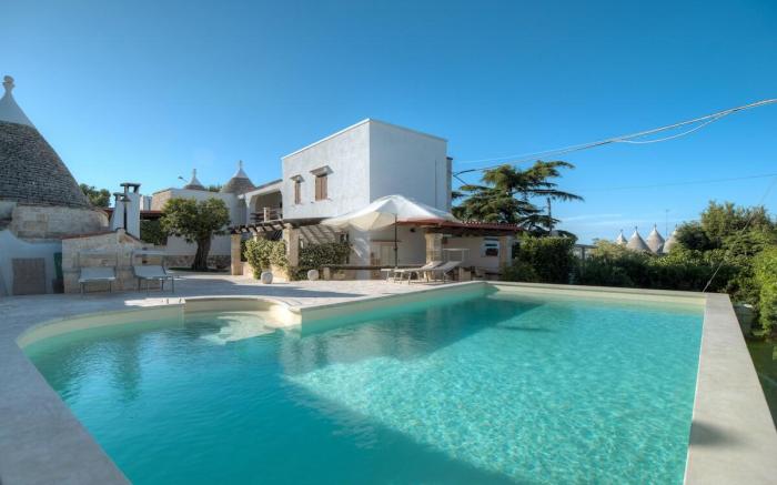 Trullo Corbezzolo by Typney