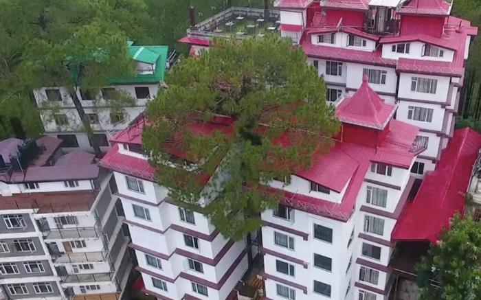 Hotel The Grand White