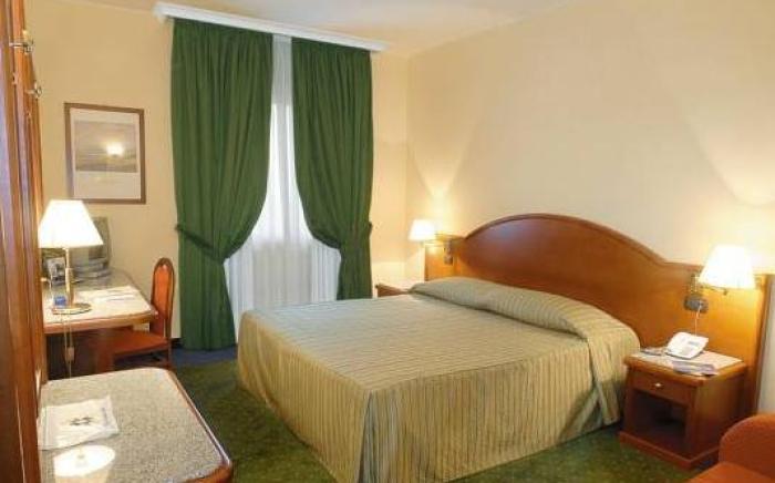Edra Palace Hotel & Ristorante