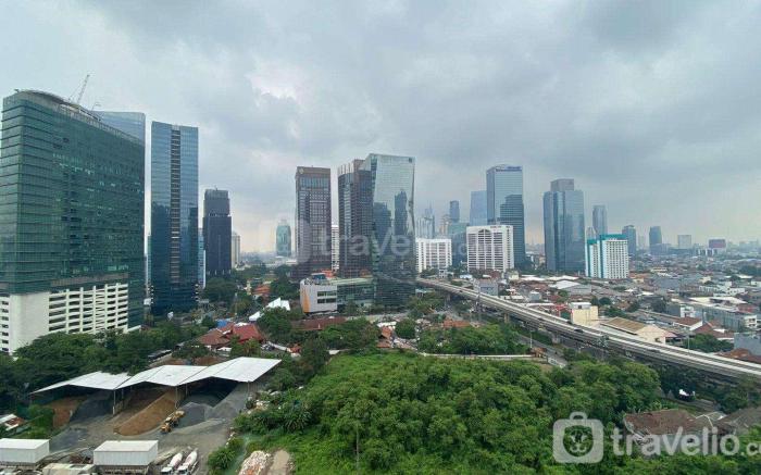Studio Ciputra World 2 Kuningan Area By Travelio