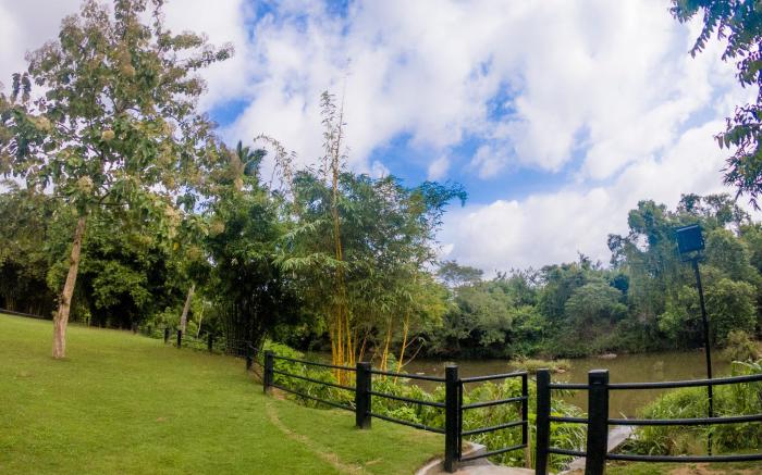 Ahas Pokuna Holiday Resort