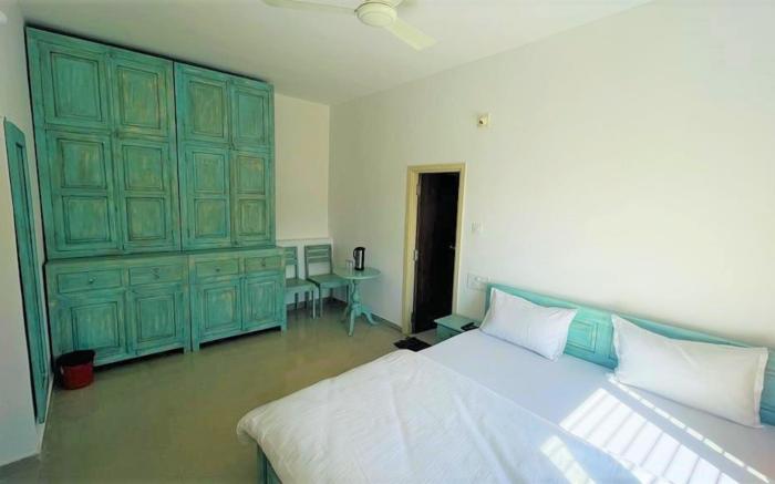 SHIKHAR BUNGLOW - A Stunning Valley View Bungalow in Mount Abu