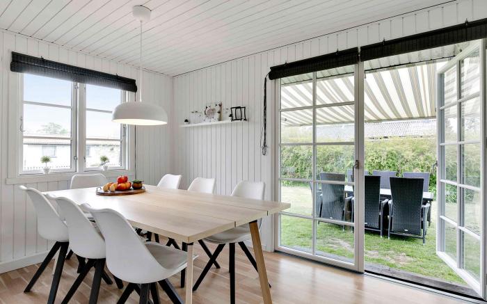 Nyistandsat Sommerhus Med Kaerlighed Og Sjael