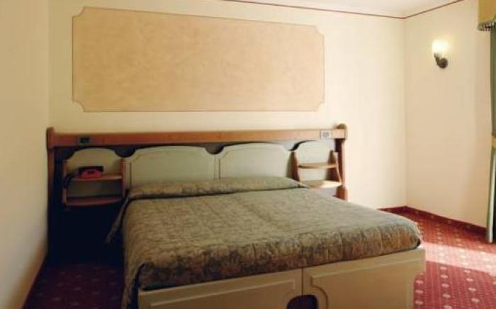 Albergo Dimaro Wellness Hotel