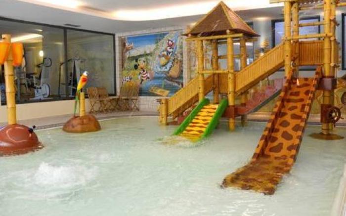 Alpholiday Dolomiti Wellness & Family Hotel