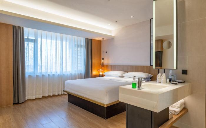 Madison Hotel Jinan CBD Gaoxin Wanda Plaza