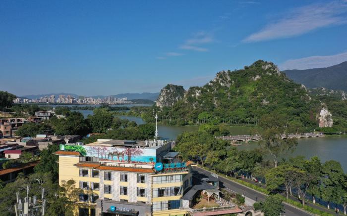 Hanting Hotel Zhaoqing Qixingyan East Gate