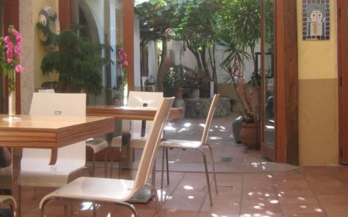Beach Hotel 14Leoni b&b