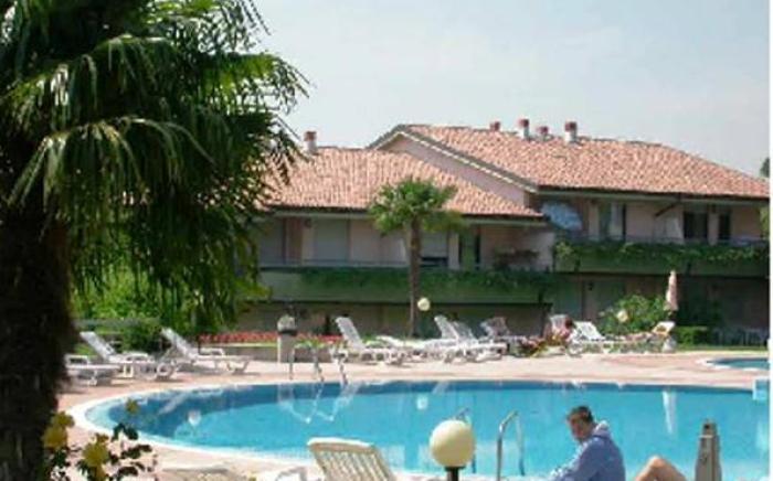 Kristall Lago Residence