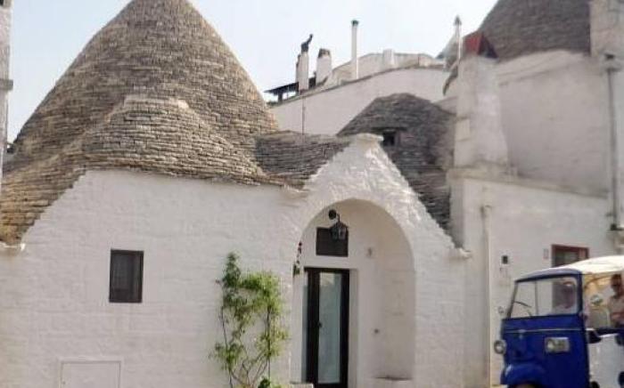 Miratrulli Apartment & Trullo dell'Aia