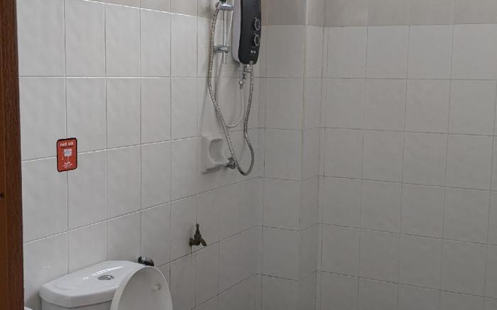 Johor Bahru 6 Bedrooms Corner House: Big & Comfort