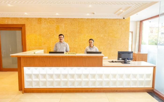 White Palace Hotel