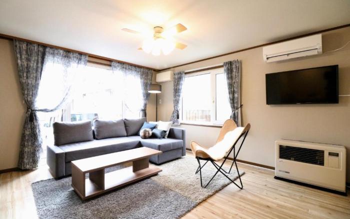Sky Court 717