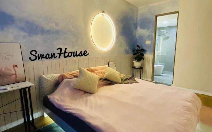 Premium Swanhouse no.SiX condo with 3 bedrooms