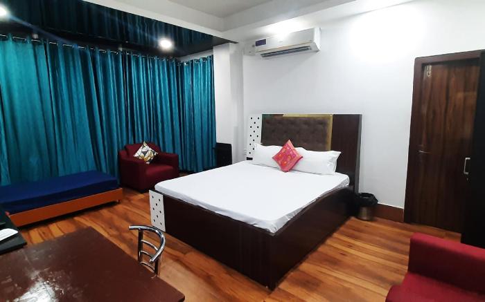 The Palm Suites