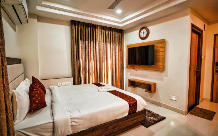 M Square Hotel