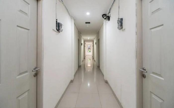 Urbanview Hotel Minongga Pondok Labu by RedDoorz