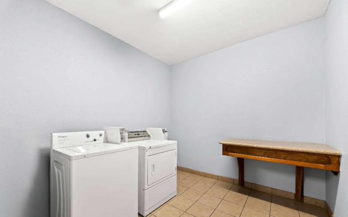 AmericInn by Wyndham New Braunfels