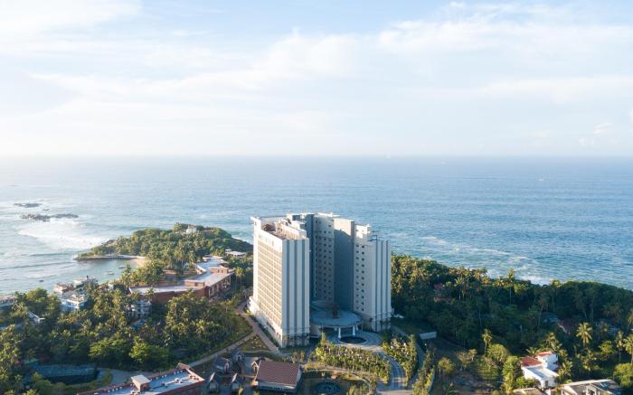 Araliya Beach Resort & Spa Unawatuna- Where you meet the sea all year