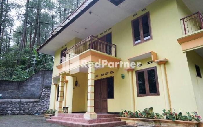 Villa Handayani Songgoriti RedPartner